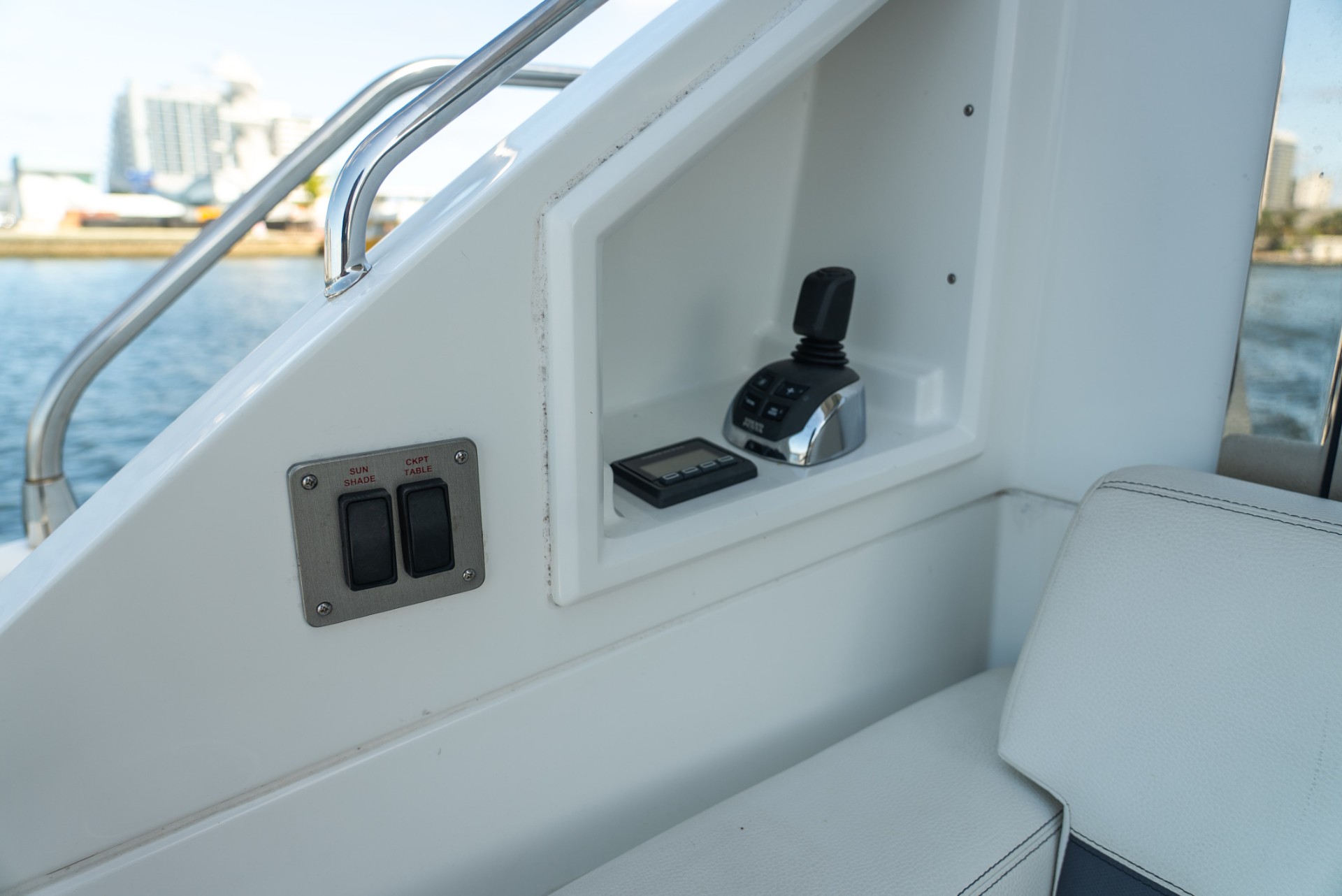 Yacht Photo 16